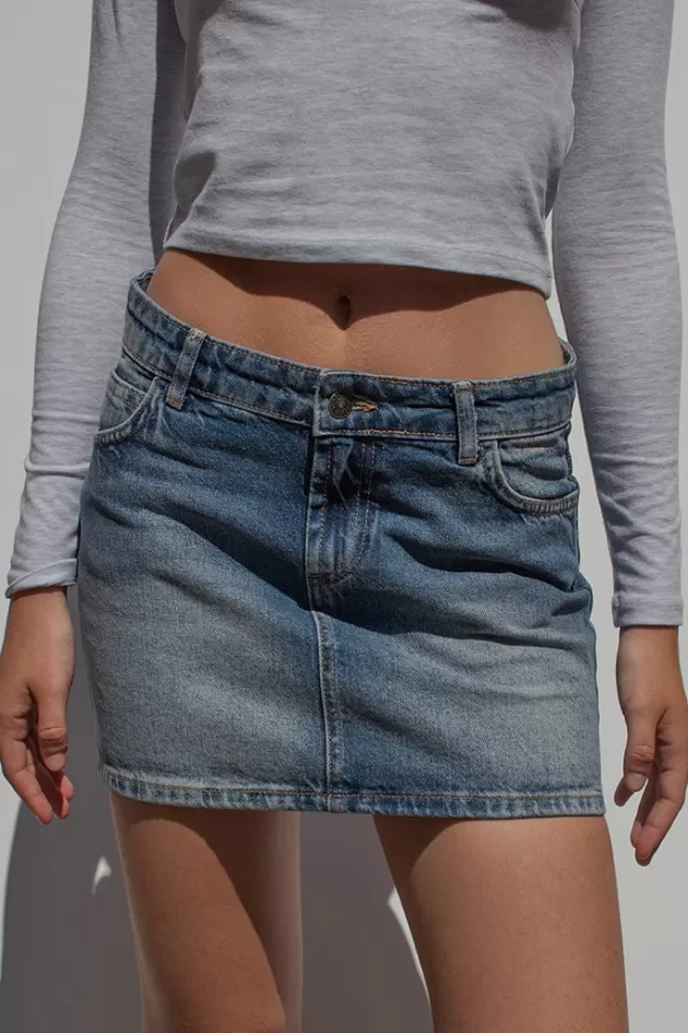 Subdued Low Waist Rock