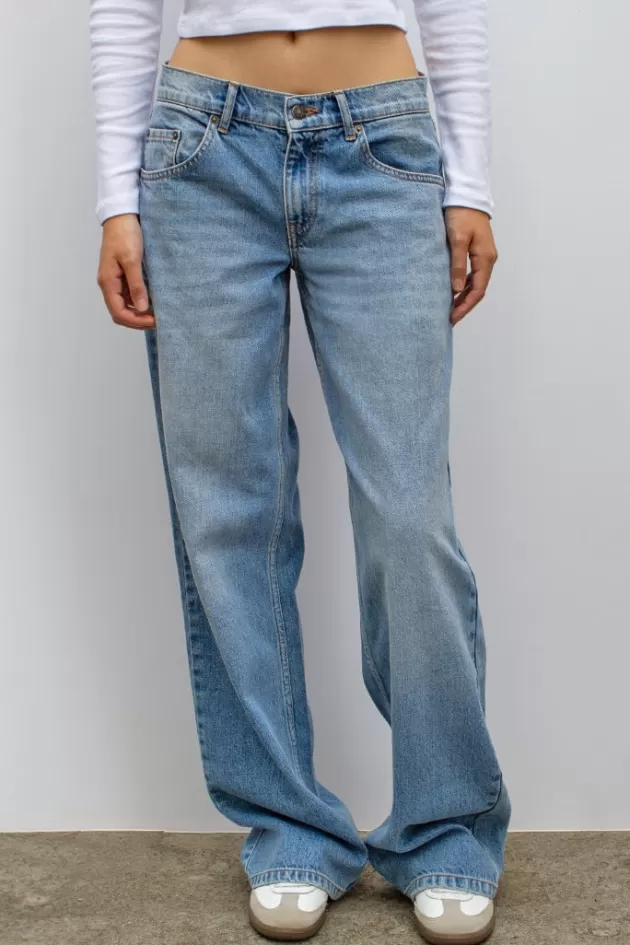 Subdued Low-waist Jeans Stern