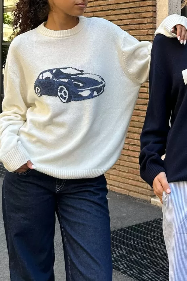 Subdued Pullover Auto